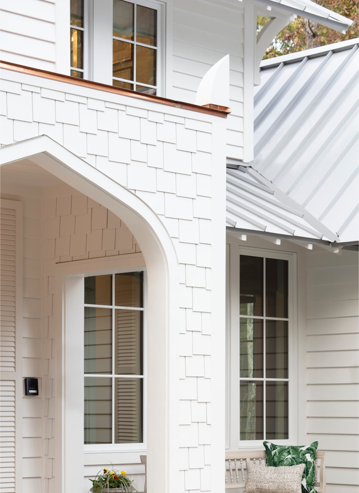 southern-living-idea-house-detail-front-hardie-shingleartisan-white southern living idea house detail front with hardie shingle and artisan in white